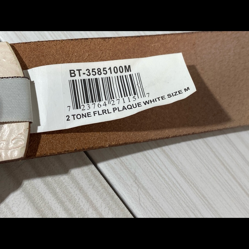 🌹 Fossil Vintage 2 Tone Flrl Plaque White Belt - Picture 7 of 13